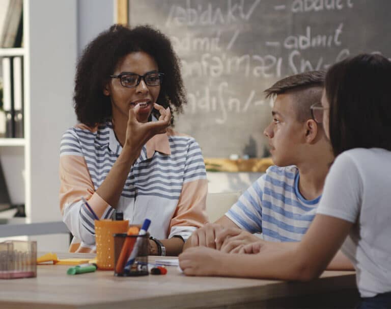how to become a SLP